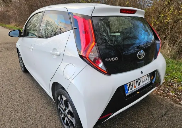 TOYOTA Aygo 1.0 VVT-i Black Edition