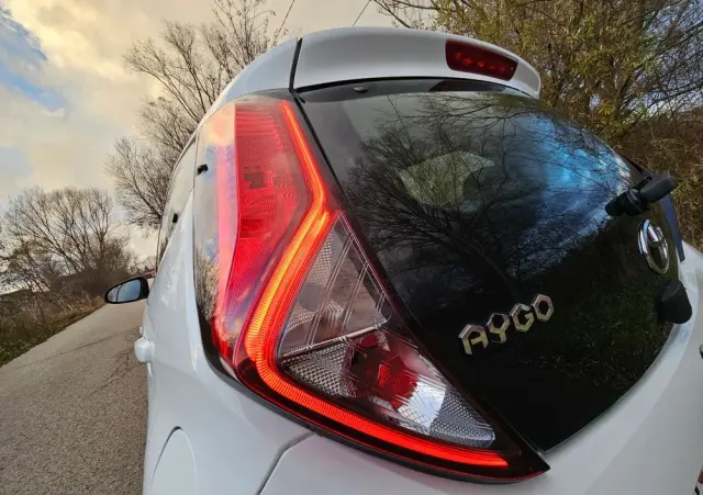 TOYOTA Aygo 1.0 VVT-i Black Edition