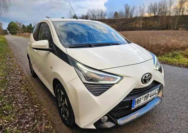 TOYOTA Aygo 1.0 VVT-i Black Edition