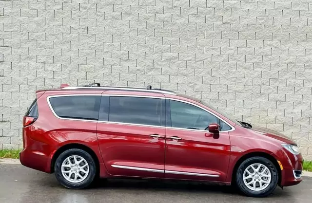 CHRYSLER Pacifica 
