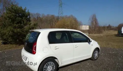 VOLKSWAGEN Up! 