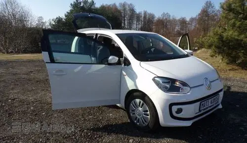 VOLKSWAGEN Up! 