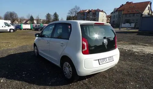 VOLKSWAGEN Up! 