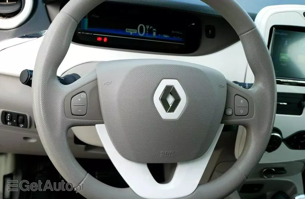 RENAULT Zoe 