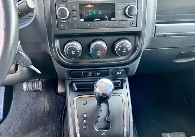 JEEP Compass 2.4I 4x4 Automatik Limited