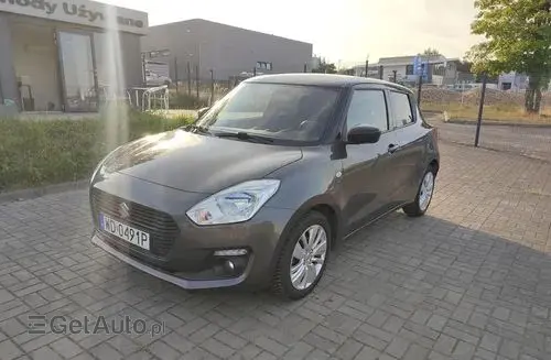 SUZUKI Swift 