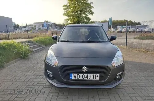 SUZUKI Swift 