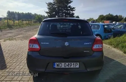 SUZUKI Swift 