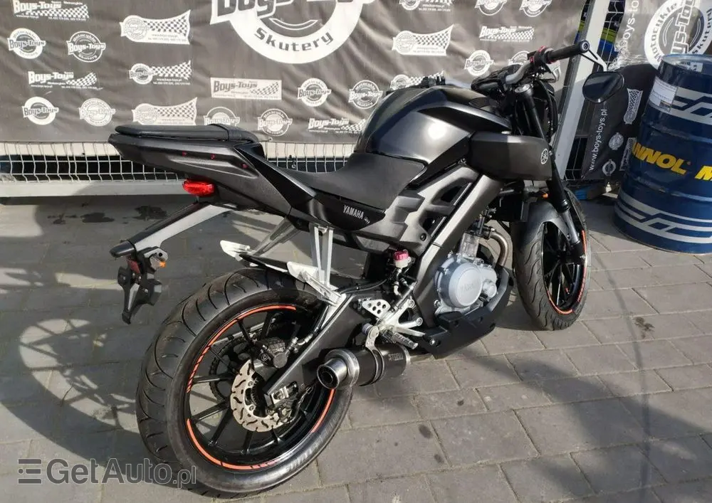 YAMAHA MT 