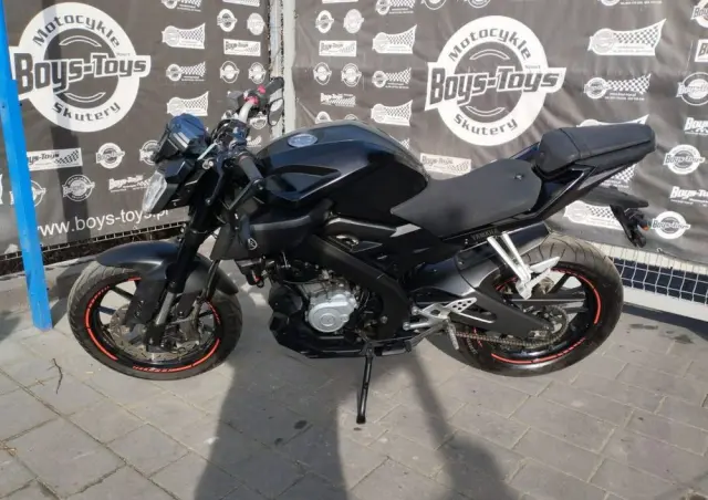 YAMAHA MT 