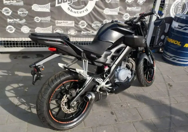 YAMAHA MT 
