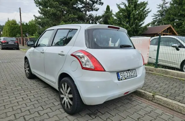 SUZUKI Swift 
