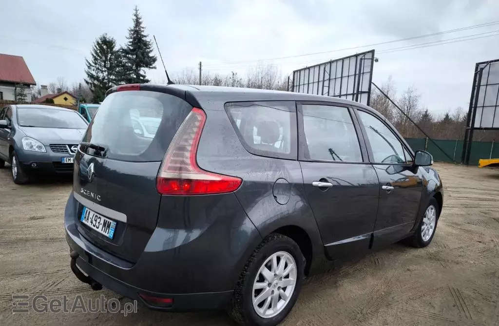 RENAULT Scenic 