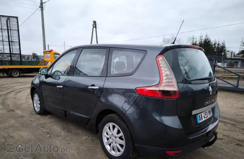 RENAULT Scenic 