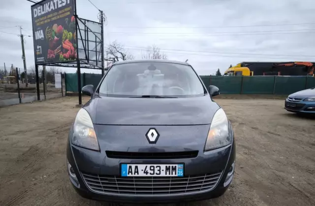 RENAULT Scenic 