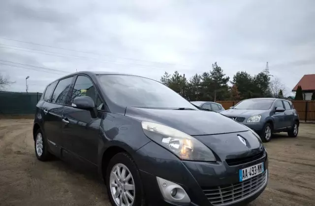 RENAULT Scenic 