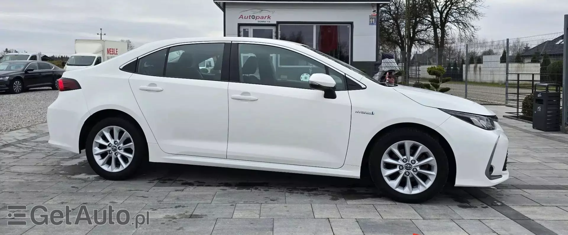 TOYOTA Corolla 1.8 (122 KM) Hybrid CVT