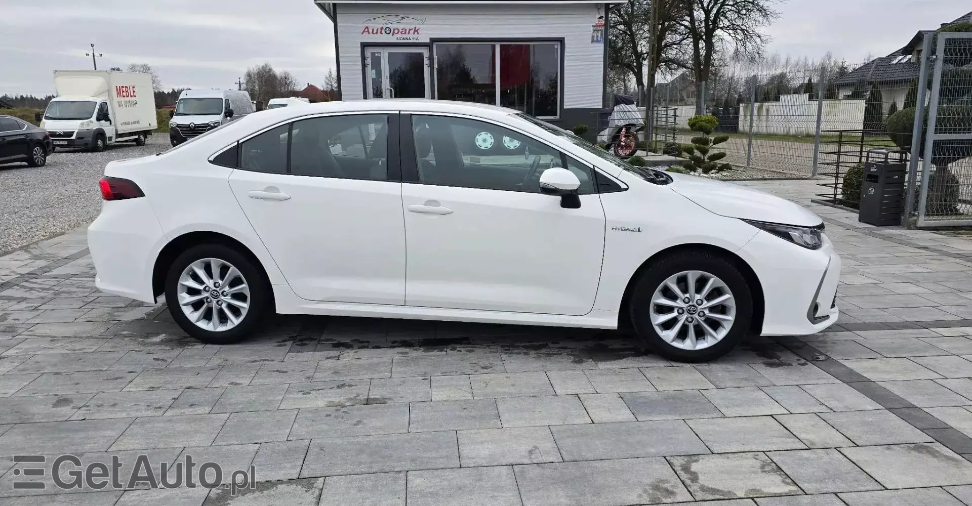 TOYOTA Corolla 1.8 (122 KM) Hybrid CVT