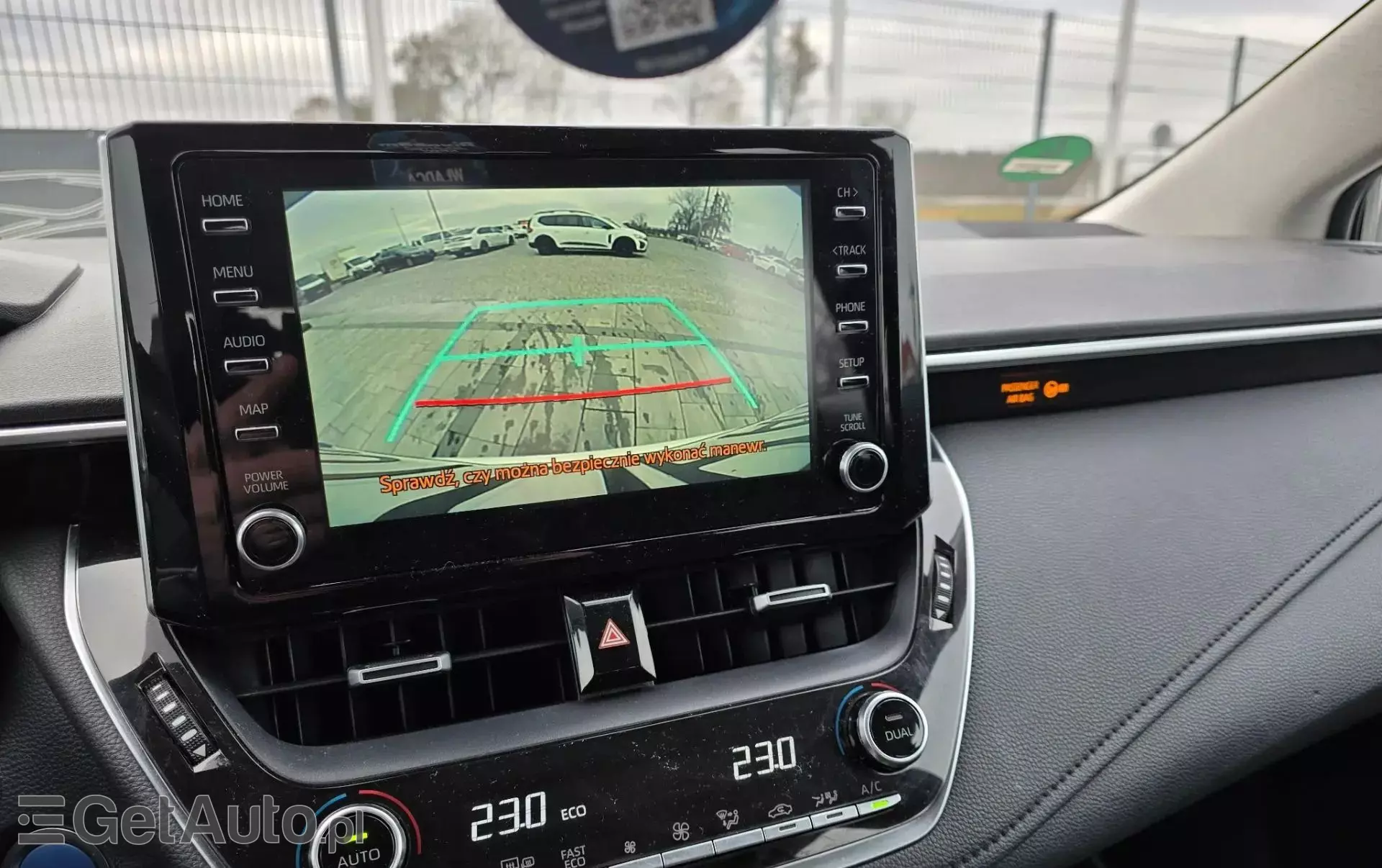 TOYOTA Corolla 1.8 (122 KM) Hybrid CVT