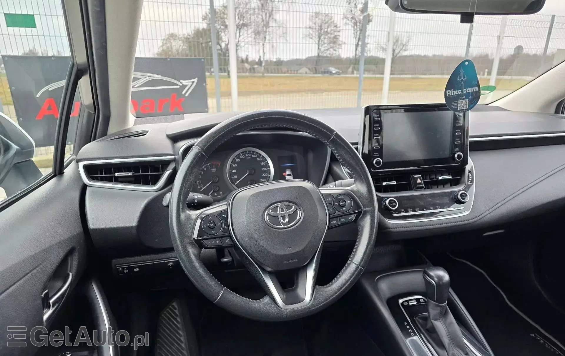 TOYOTA Corolla 1.8 (122 KM) Hybrid CVT