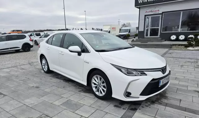 TOYOTA Corolla 1.8 (122 KM) Hybrid CVT