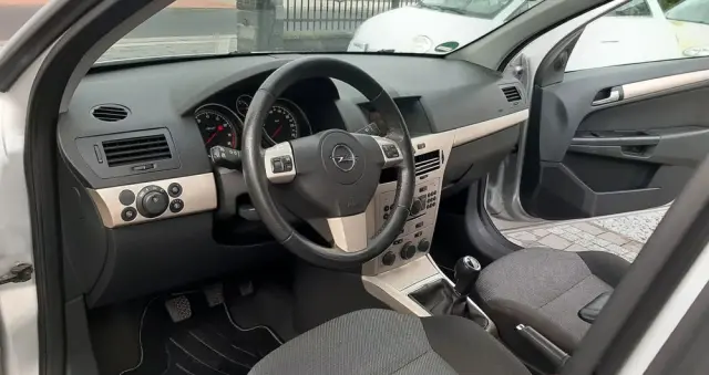 OPEL Astra 1.4 Innovation