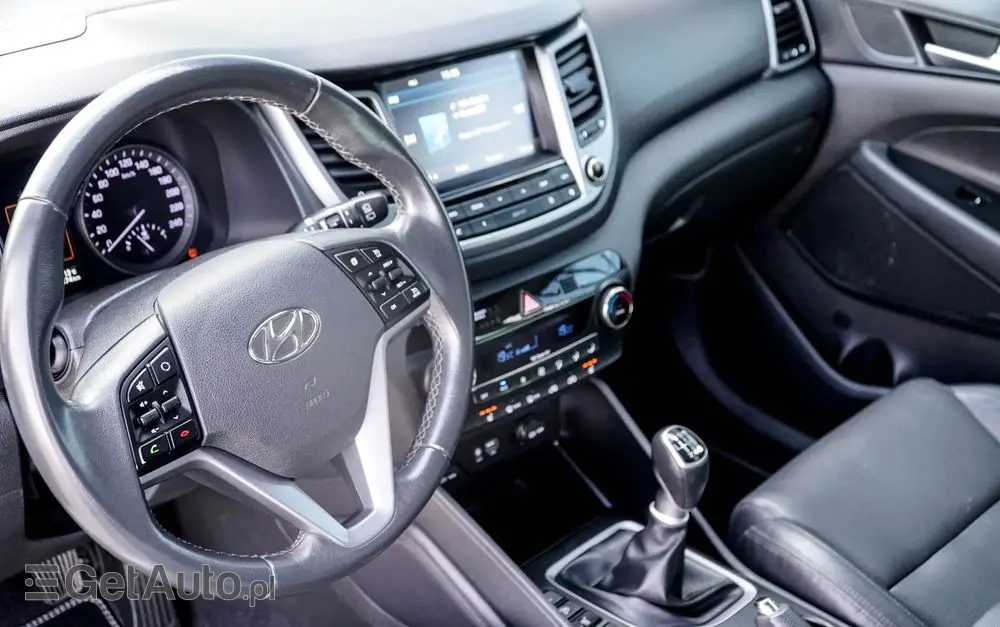 HYUNDAI Tucson Blue 1.7 CRDi 2WD Style