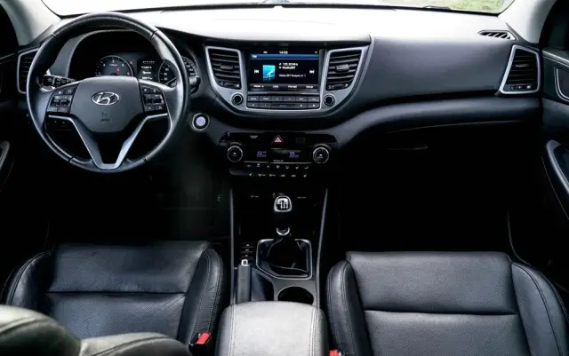 HYUNDAI Tucson Blue 1.7 CRDi 2WD Style