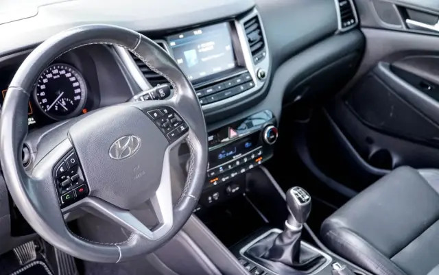 HYUNDAI Tucson Blue 1.7 CRDi 2WD Style