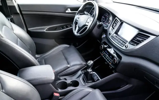 HYUNDAI Tucson Blue 1.7 CRDi 2WD Style