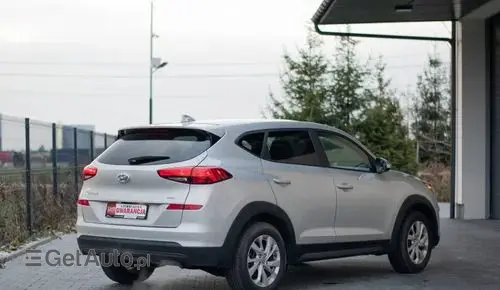 HYUNDAI Tucson 