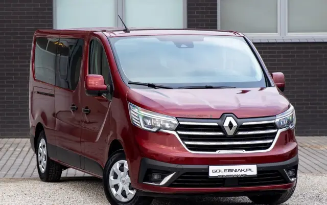 RENAULT Trafic 