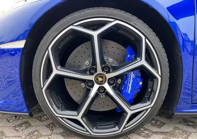 LAMBORGHINI Huracan EVO Spyder