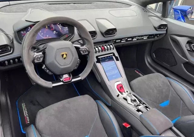 LAMBORGHINI Huracan EVO Spyder