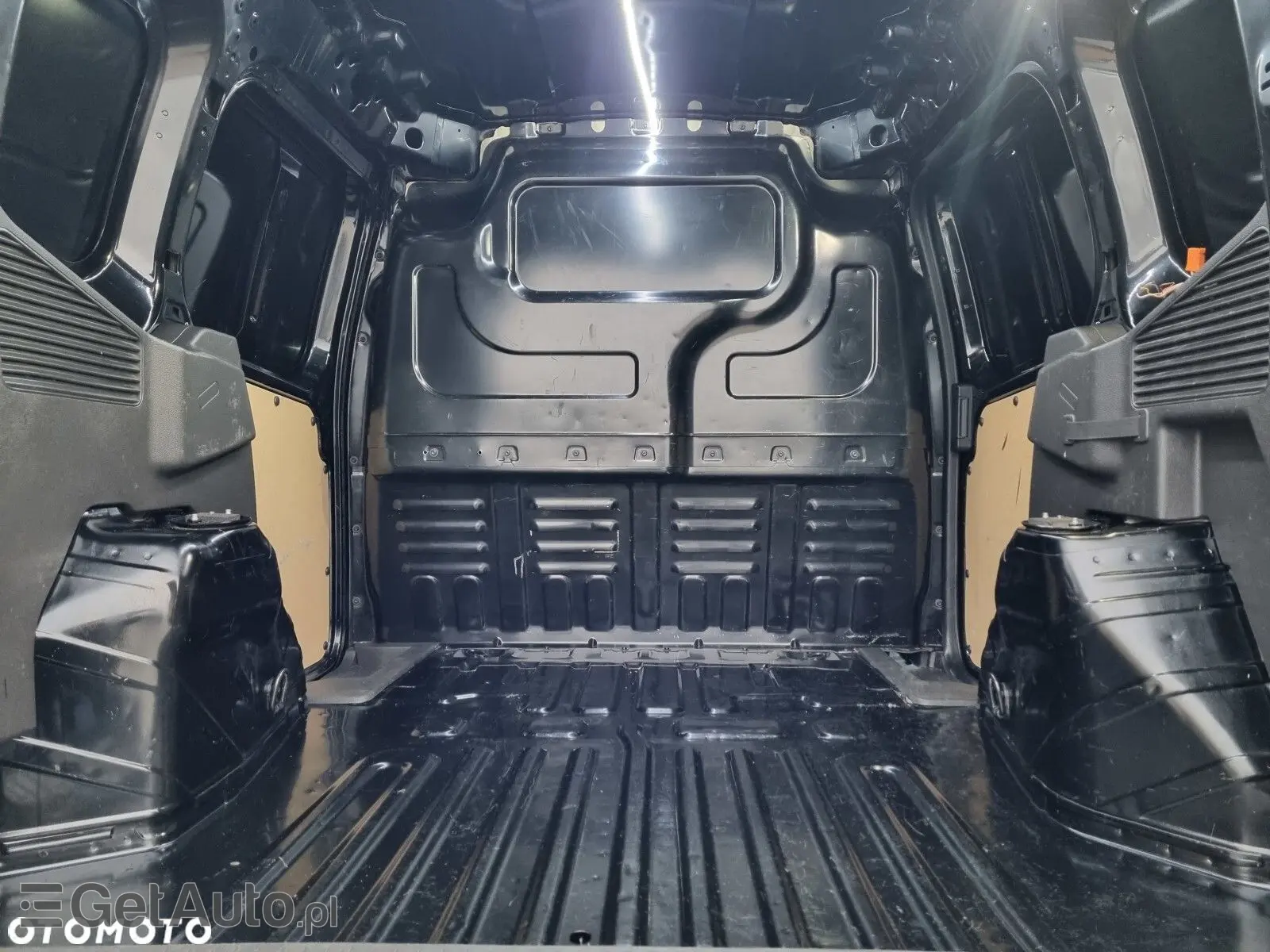 FORD Tourneo Courier Ambiente