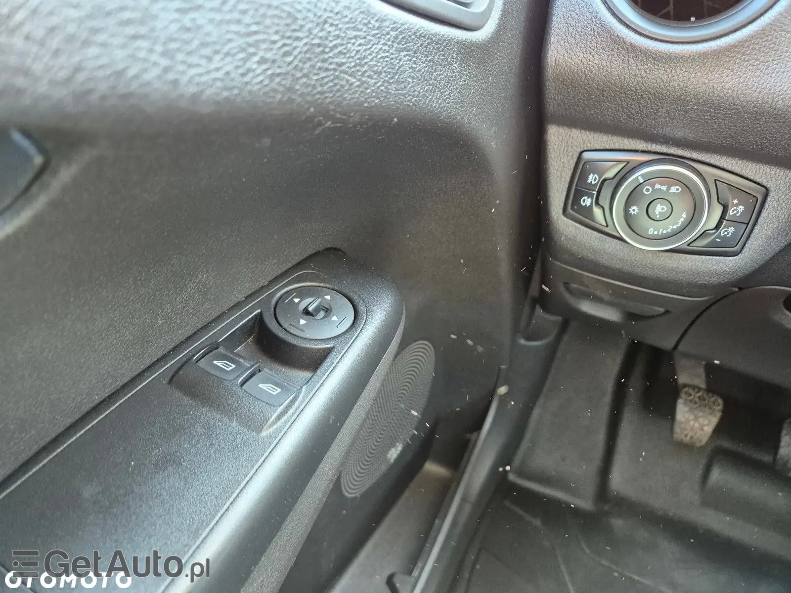 FORD Tourneo Courier Ambiente