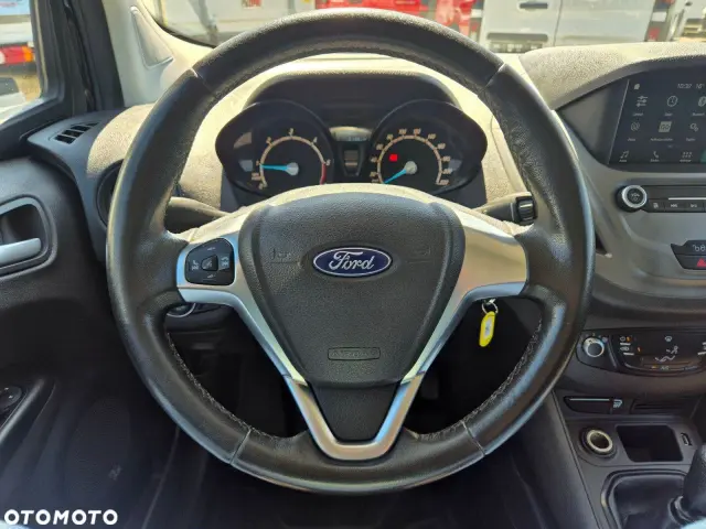 FORD Tourneo Courier Ambiente