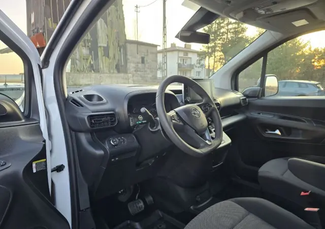 OPEL COMBO EV Faktura Vat 23% 