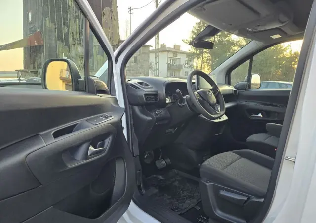 OPEL COMBO EV Faktura Vat 23% 