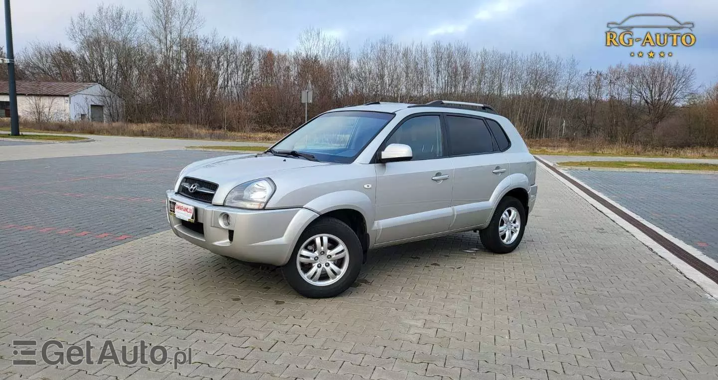 HYUNDAI Tucson 