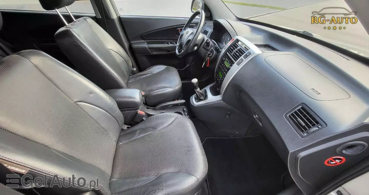 HYUNDAI Tucson 