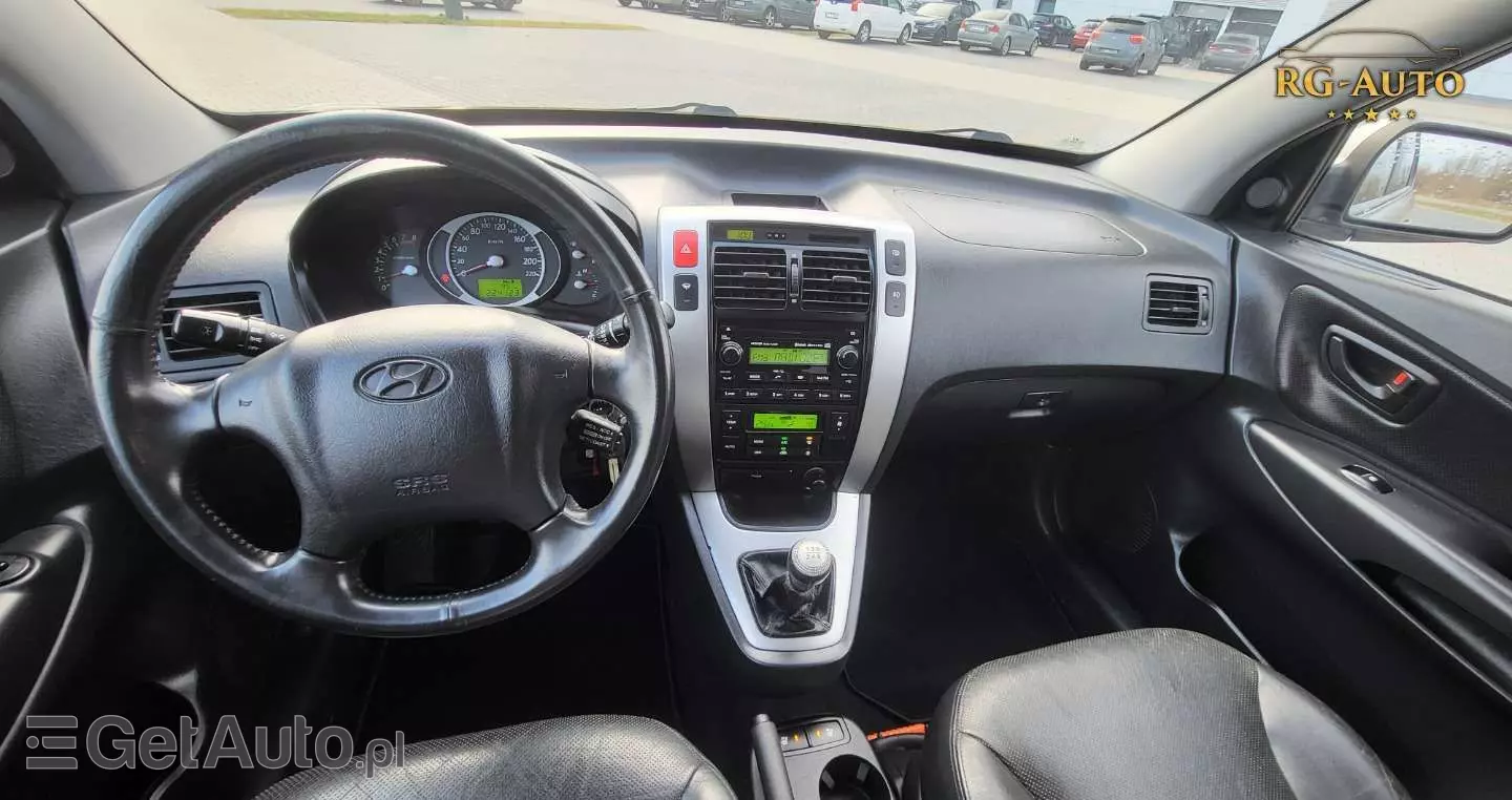 HYUNDAI Tucson 