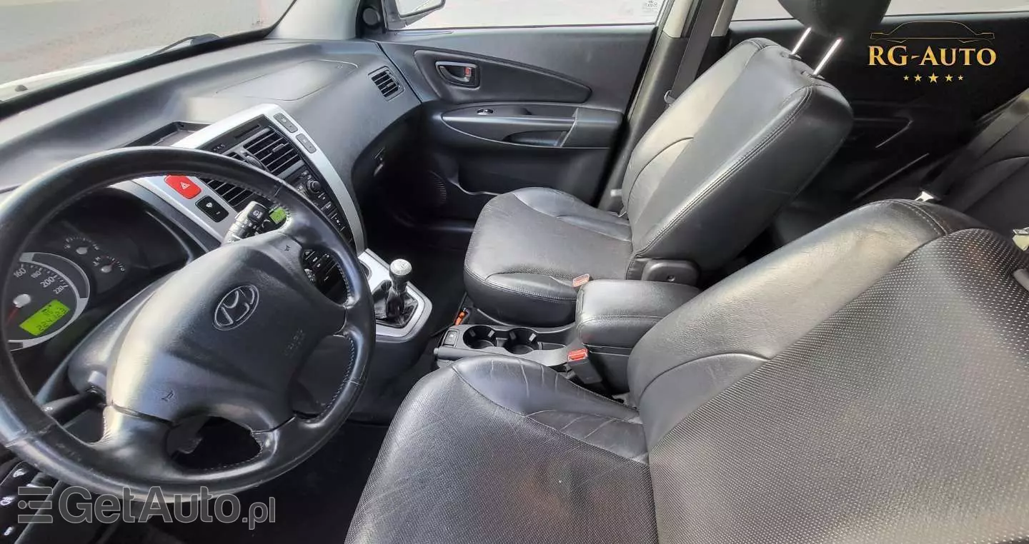 HYUNDAI Tucson 