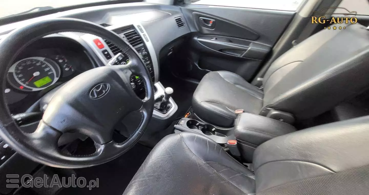 HYUNDAI Tucson 