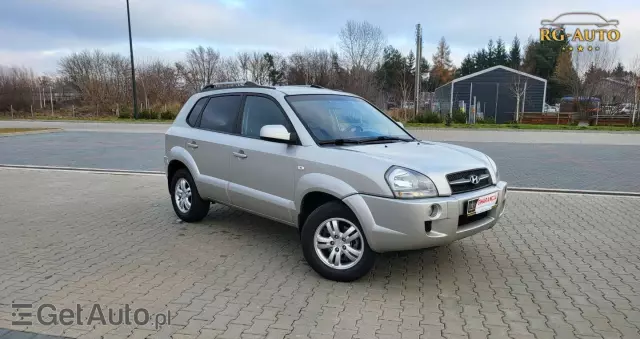 HYUNDAI Tucson 