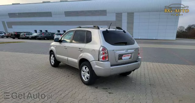 HYUNDAI Tucson 
