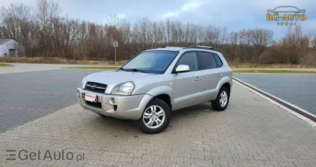 HYUNDAI Tucson 
