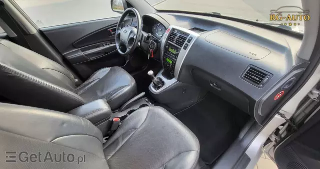 HYUNDAI Tucson 