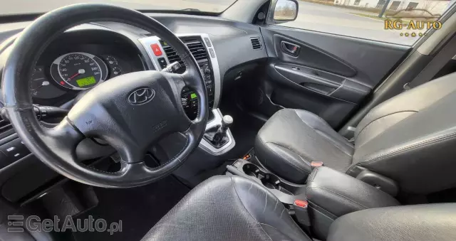 HYUNDAI Tucson 