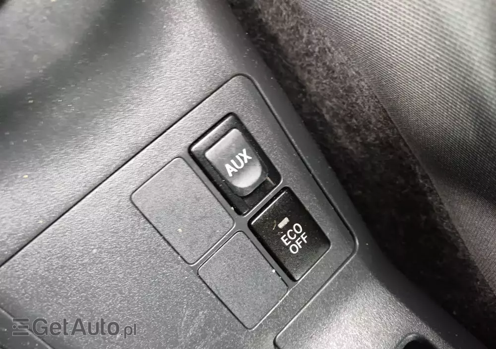 TOYOTA Yaris 1.33 VVT-i Life